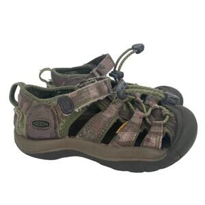 Keen Camo Boys Newport H2 Sandals Size 9.5